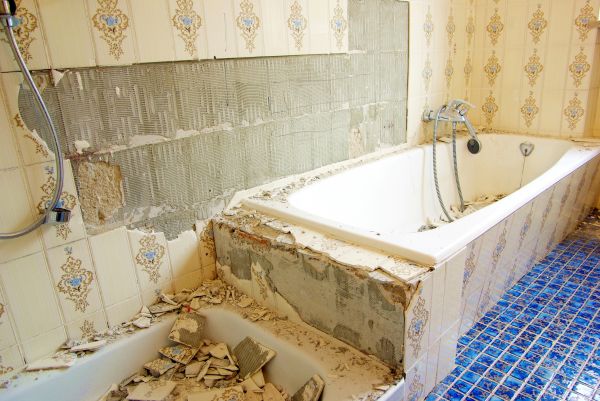 Bathtub Demolition in Waxhaw